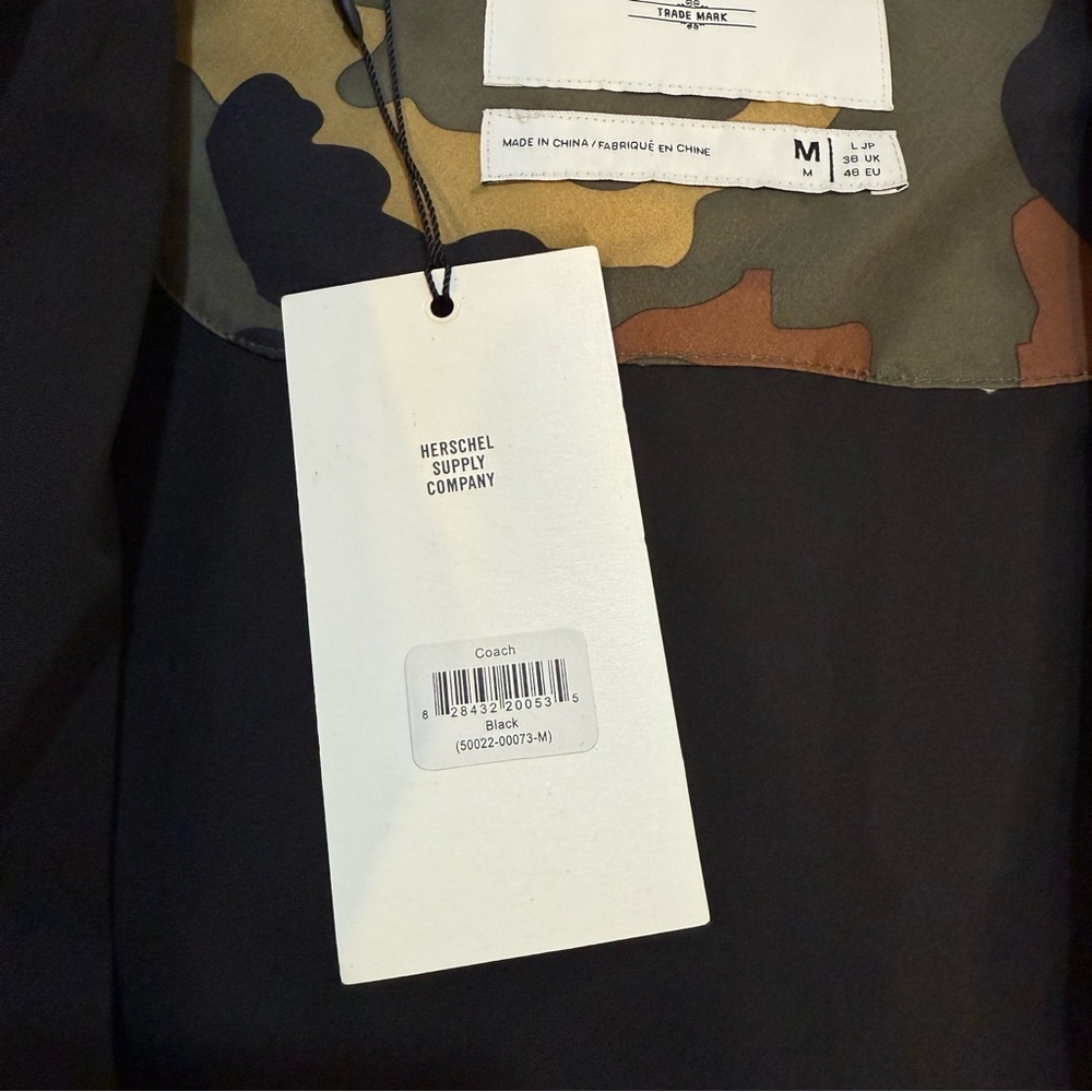 Men’s Herschel Coach Jacket - Picture 8 of 11
